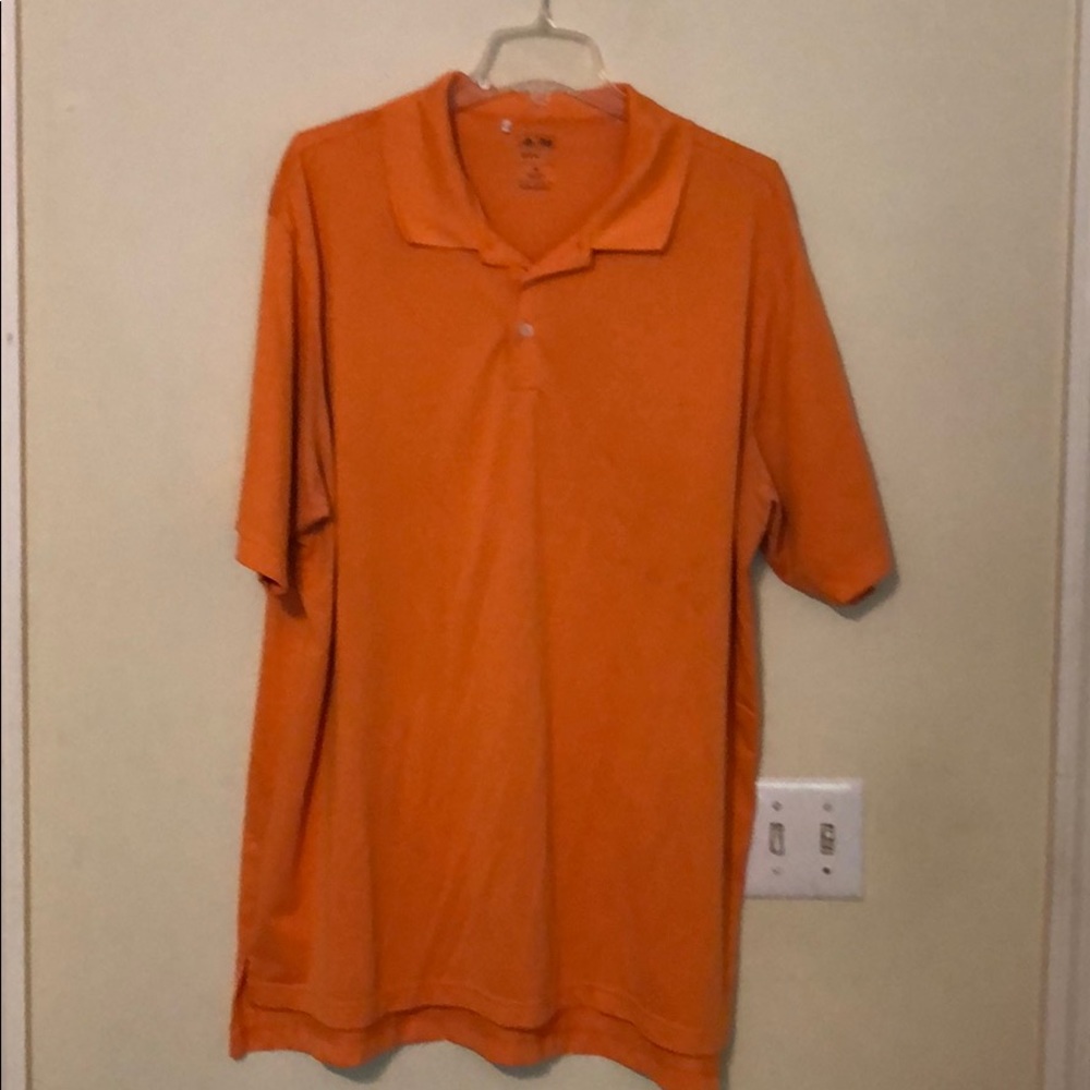 Men’s UT orange shirt
